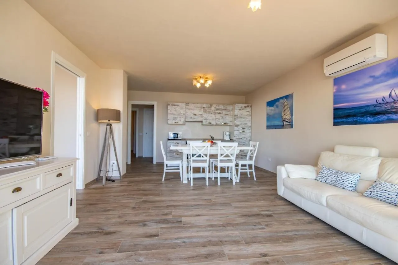 Apartment Ca Bianca Zero By Garda Fewo Toscolano Maderno Italy